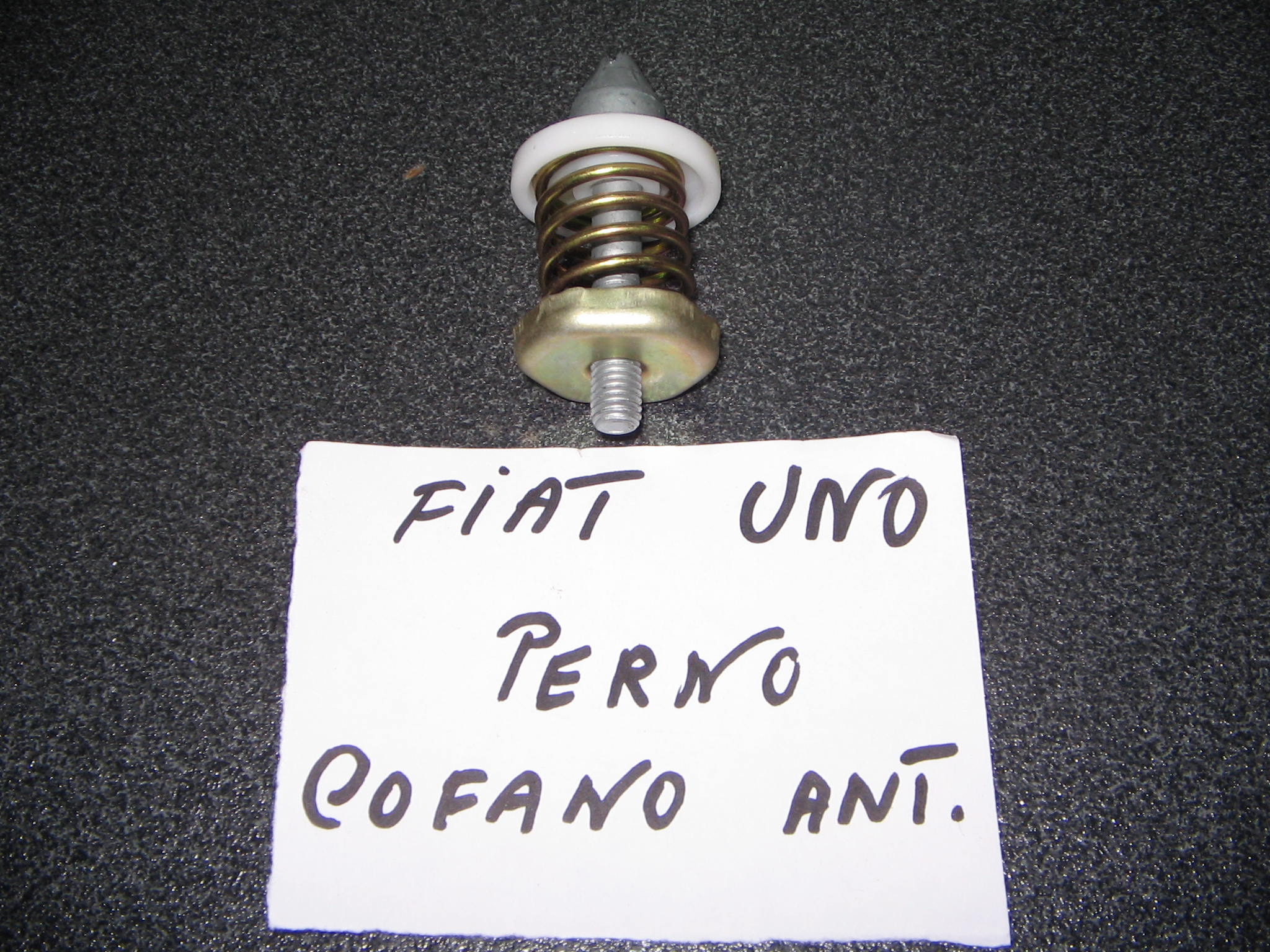 FIAT UNO PERNO ANT. COFANO    ART  1.179